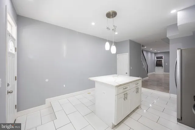 $2,800 | 10 North Ellwood Avenue, Baltimore, MD 21224