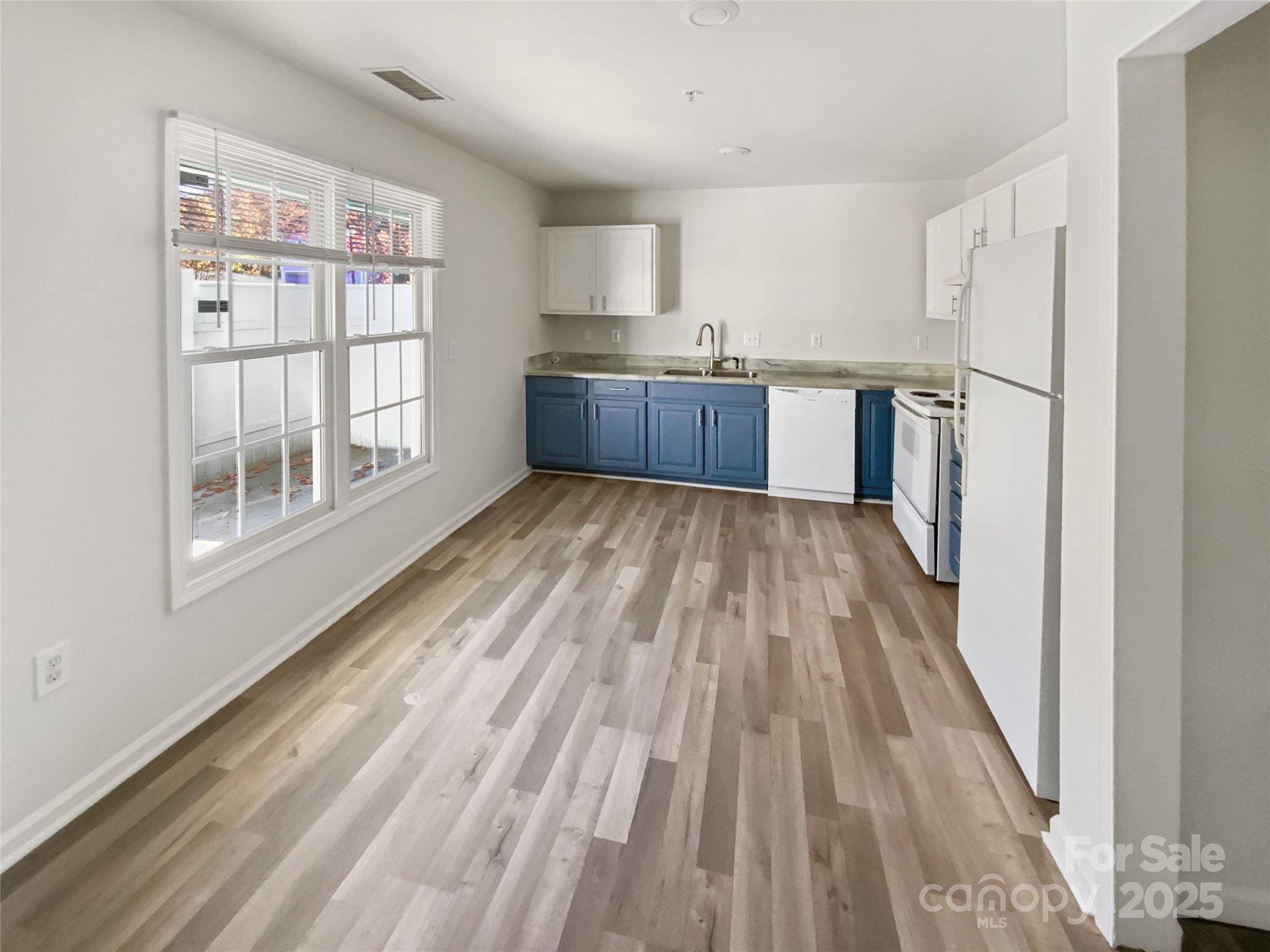 2118 Augusta Street Charlotte, NC 28216 - Photo 9 of 19