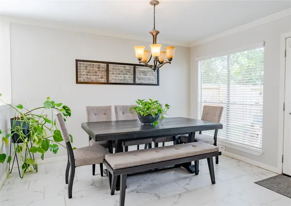 $2,390 | 3022 Norwich Street, Pearland, TX 77584