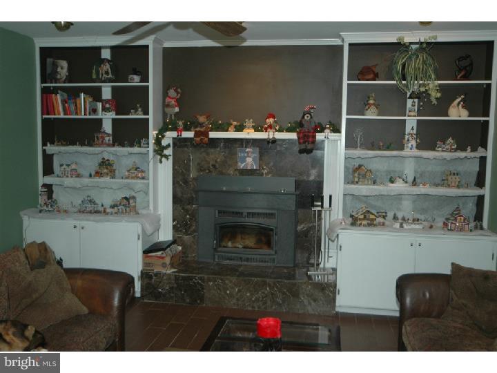 1139 Charter Road Warminster, PA 18974 - Photo 17 of 24 Family Room