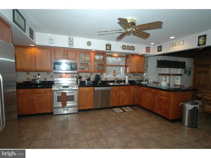 1139 Charter Road Warminster, PA 18974 - Photo 6 of 24 Kitchen