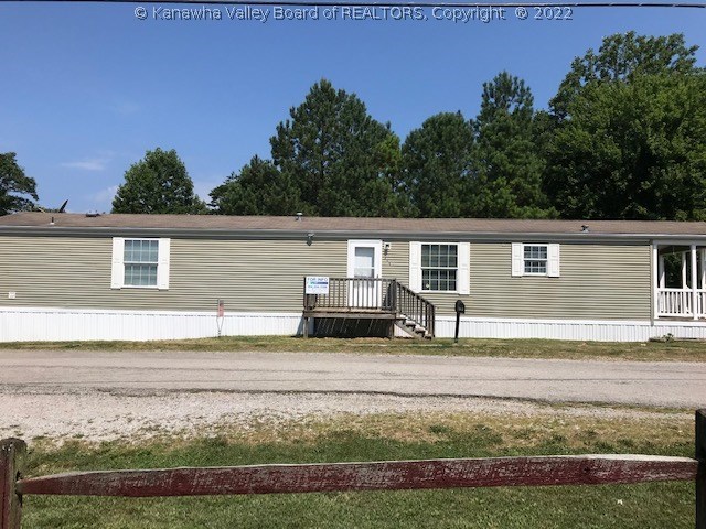 814 Midway Acres Drive Ripley, WV 25271 - Photo 2 of 17 Gallery Image 2