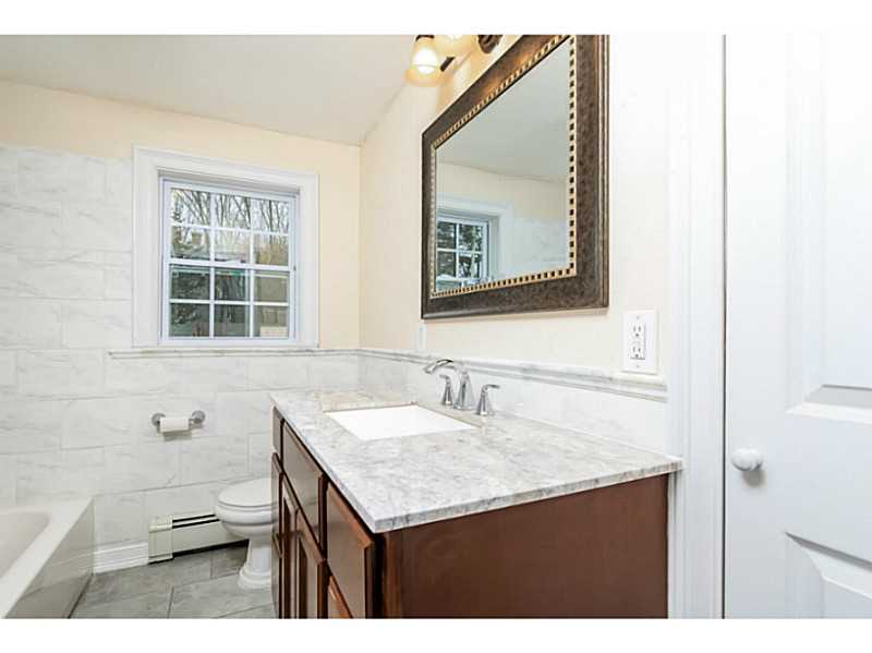 73 Arnold Road Coventry, RI 02816 - Photo 13 of 24 Bathroom.