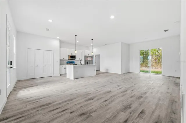 $2,100 | 13505 Southwest 81 Circle, Ocala, FL 34473