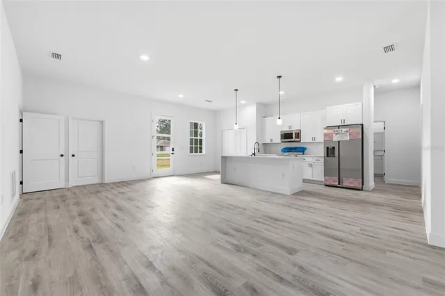 $2,100 | 13505 Southwest 81 Circle, Ocala, FL 34473