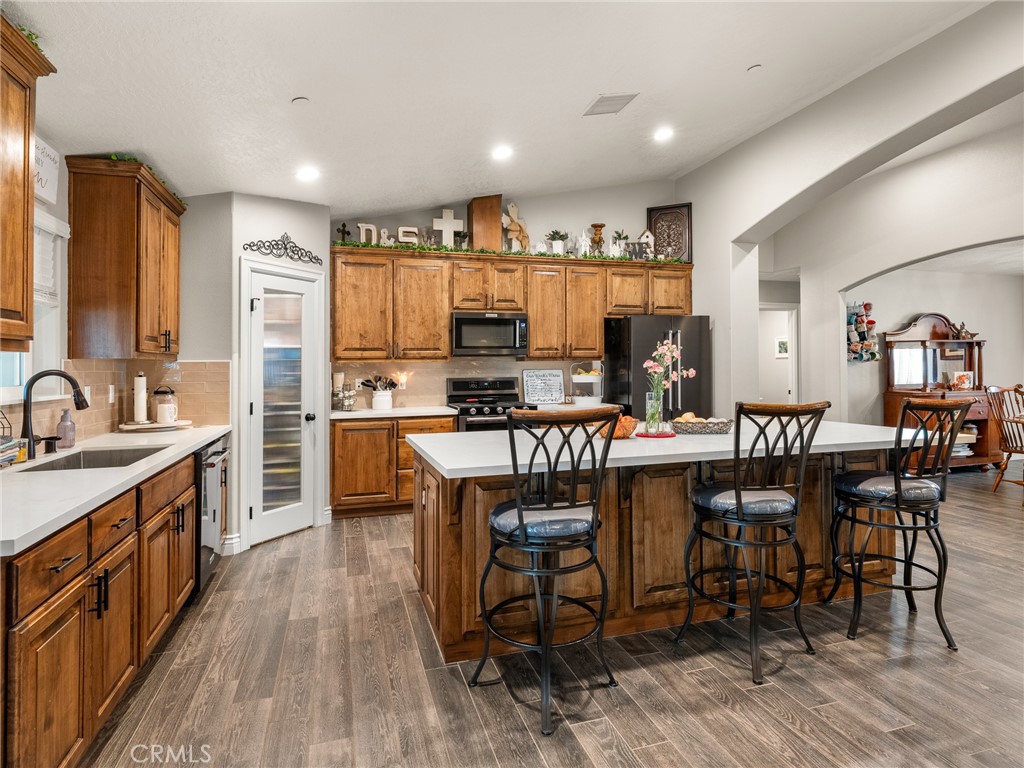 15620 Erie Road Apple Valley, CA 92307 - Photo 8 of 53