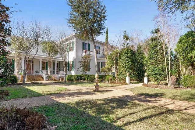 $2,100,000 | 17523 Highway 418, Lettsworth, LA 70753