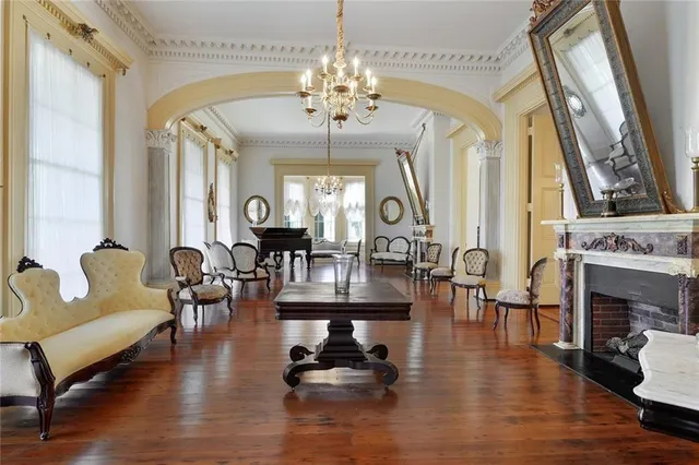 $2,100,000 | 17523 Highway 418, Lettsworth, LA 70753