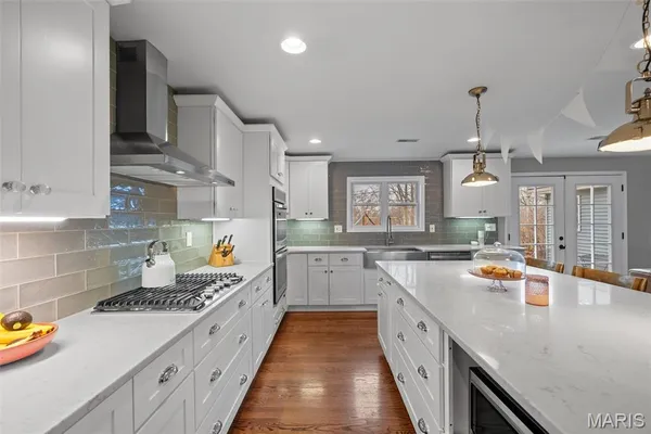 $679,000 | 12467 Ballas Meadows Drive, Des Peres, MO 63131