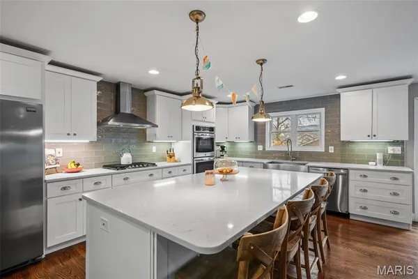 $679,000 | 12467 Ballas Meadows Drive, Des Peres, MO 63131