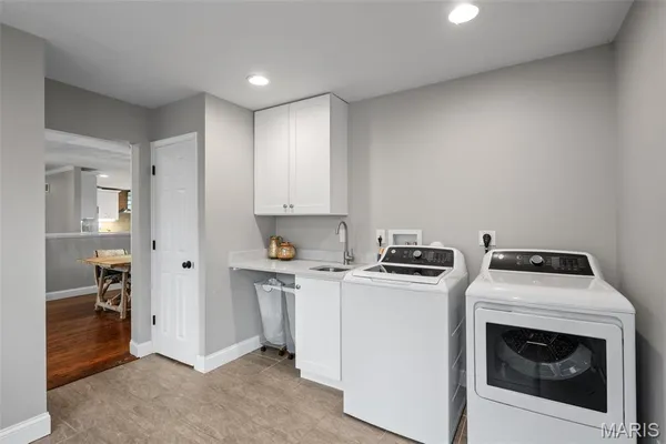 $679,000 | 12467 Ballas Meadows Drive, Des Peres, MO 63131