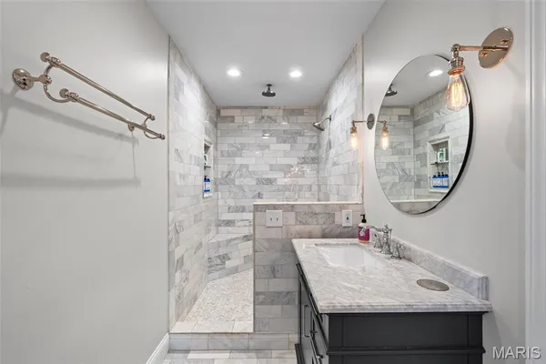 $679,000 | 12467 Ballas Meadows Drive, Des Peres, MO 63131