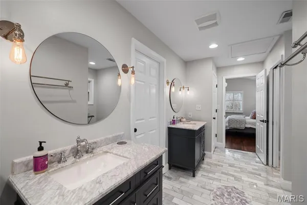 $679,000 | 12467 Ballas Meadows Drive, Des Peres, MO 63131