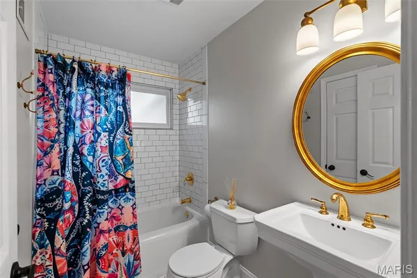 $679,000 | 12467 Ballas Meadows Drive, Des Peres, MO 63131