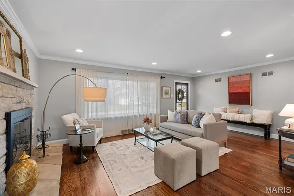 $679,000 | 12467 Ballas Meadows Drive, Des Peres, MO 63131