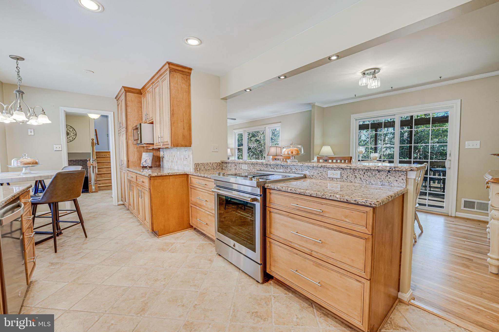 8812 Side Saddle Road Springfield, VA 22152 - Photo 15 of 50