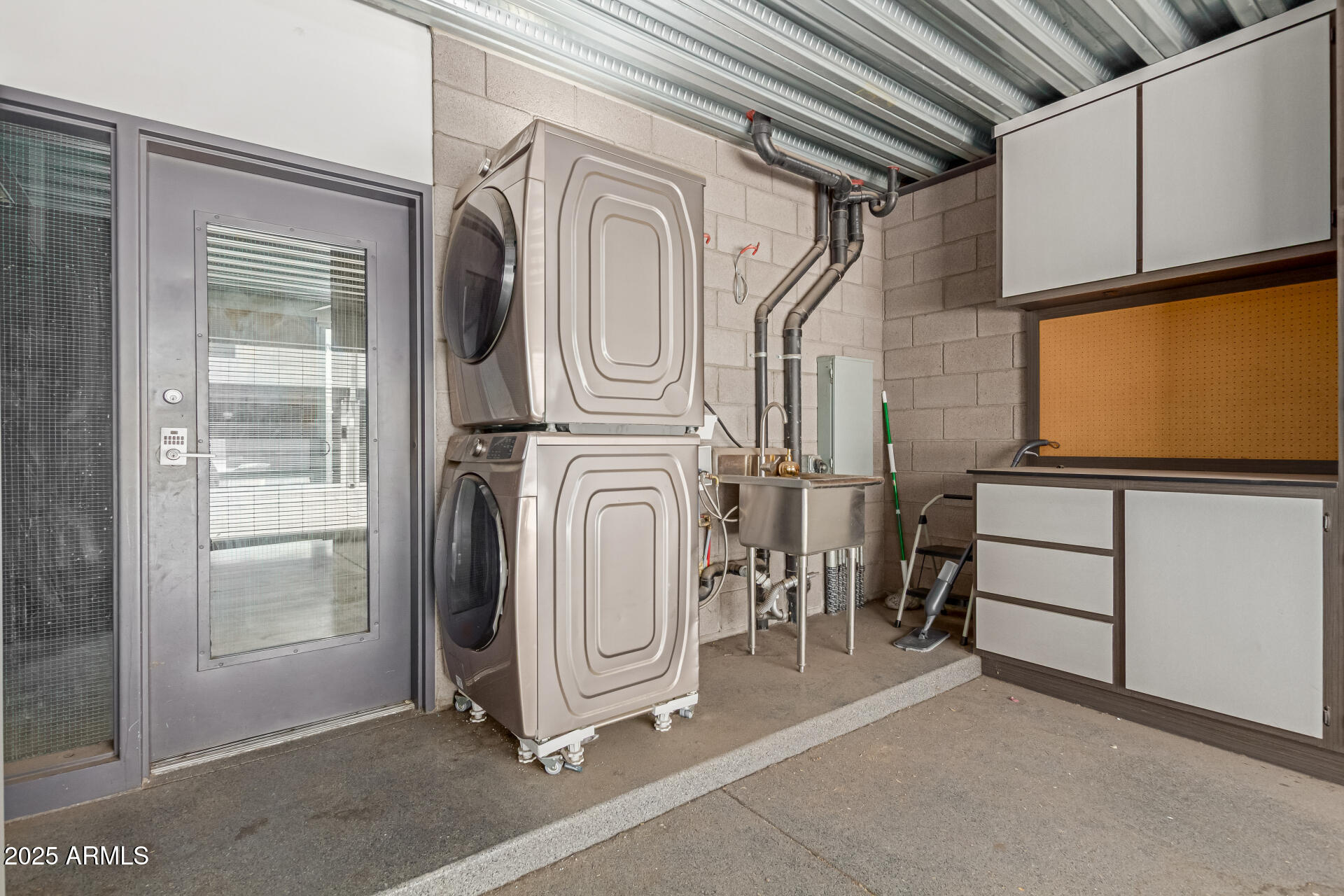 727 East Portland Street, Unit 3 Phoenix, AZ 85006 - Photo 22 of 41 30 - Portland