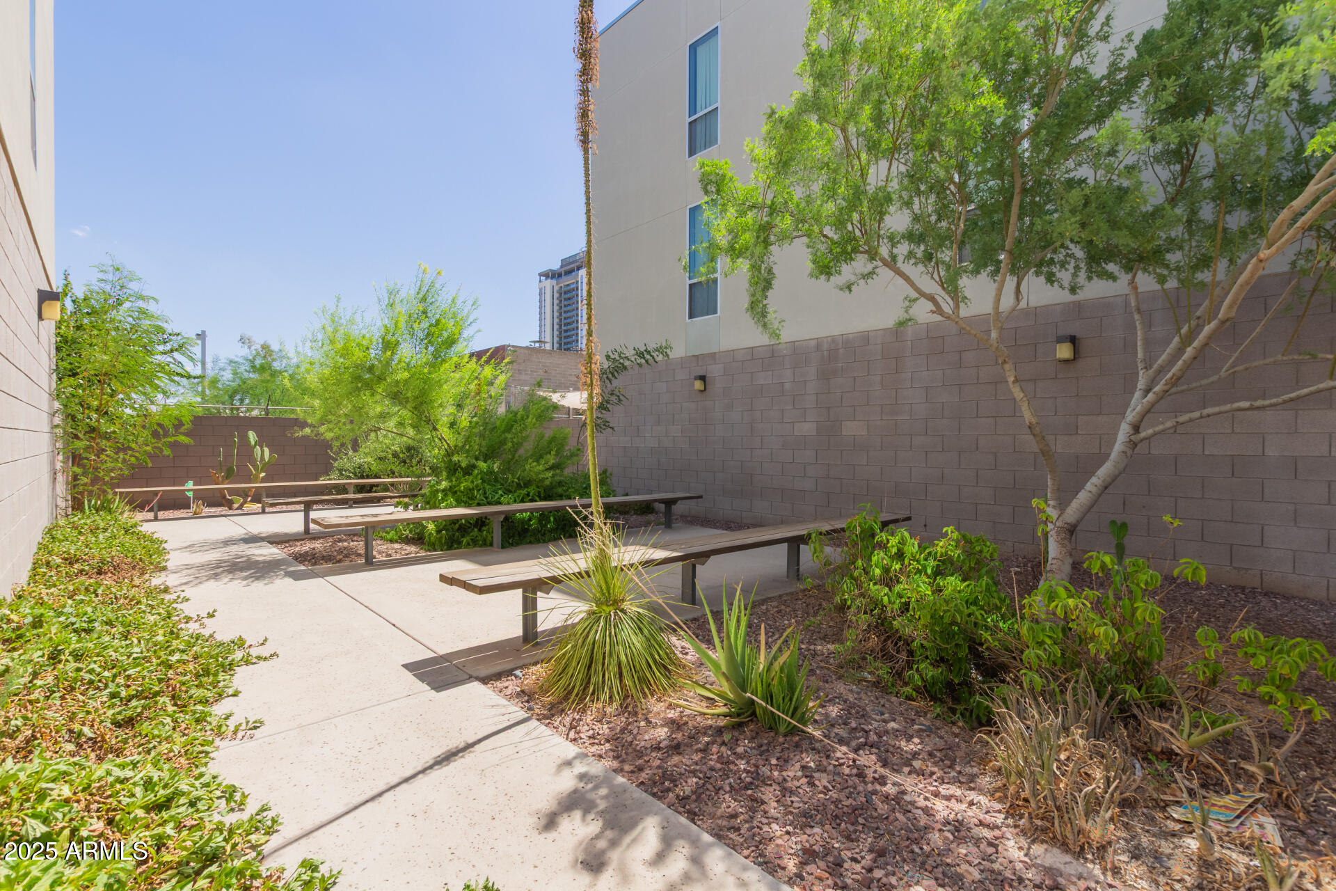 727 East Portland Street, Unit 3 Phoenix, AZ 85006 - Photo 28 of 41 38 - Portland