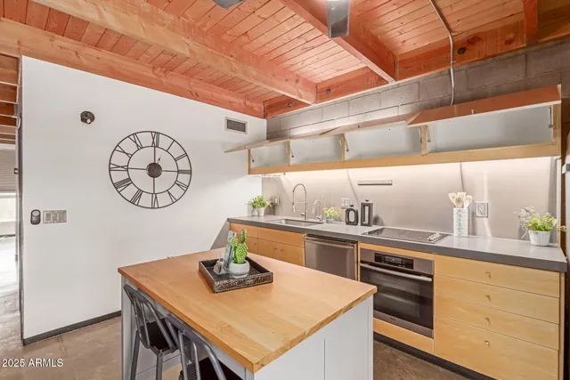 $2,550 | 727 East Portland Street, Unit 3, Phoenix, AZ 85006