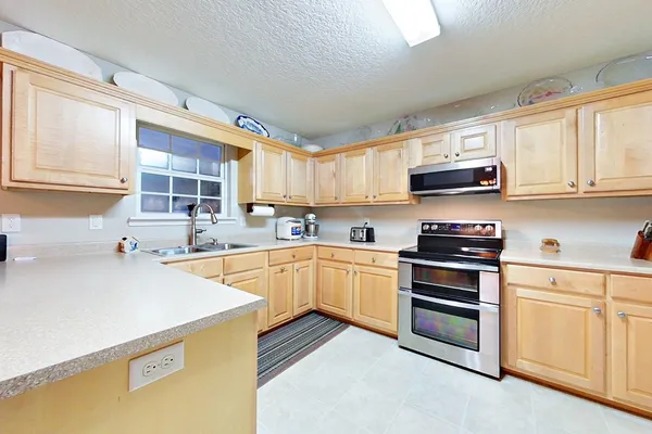 $349,900 | 3007 Suncreek Lane, Blackshear, GA 31516