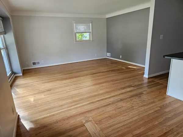 $2,050 | 14030 Elgin Street, Oak Park, MI 48237