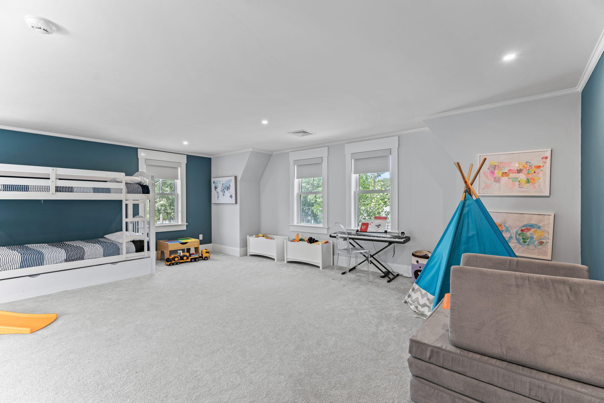 101 Warren Street Osterville, MA 02655 - Photo 21 of 39 a living room with furniture and a wooden floor