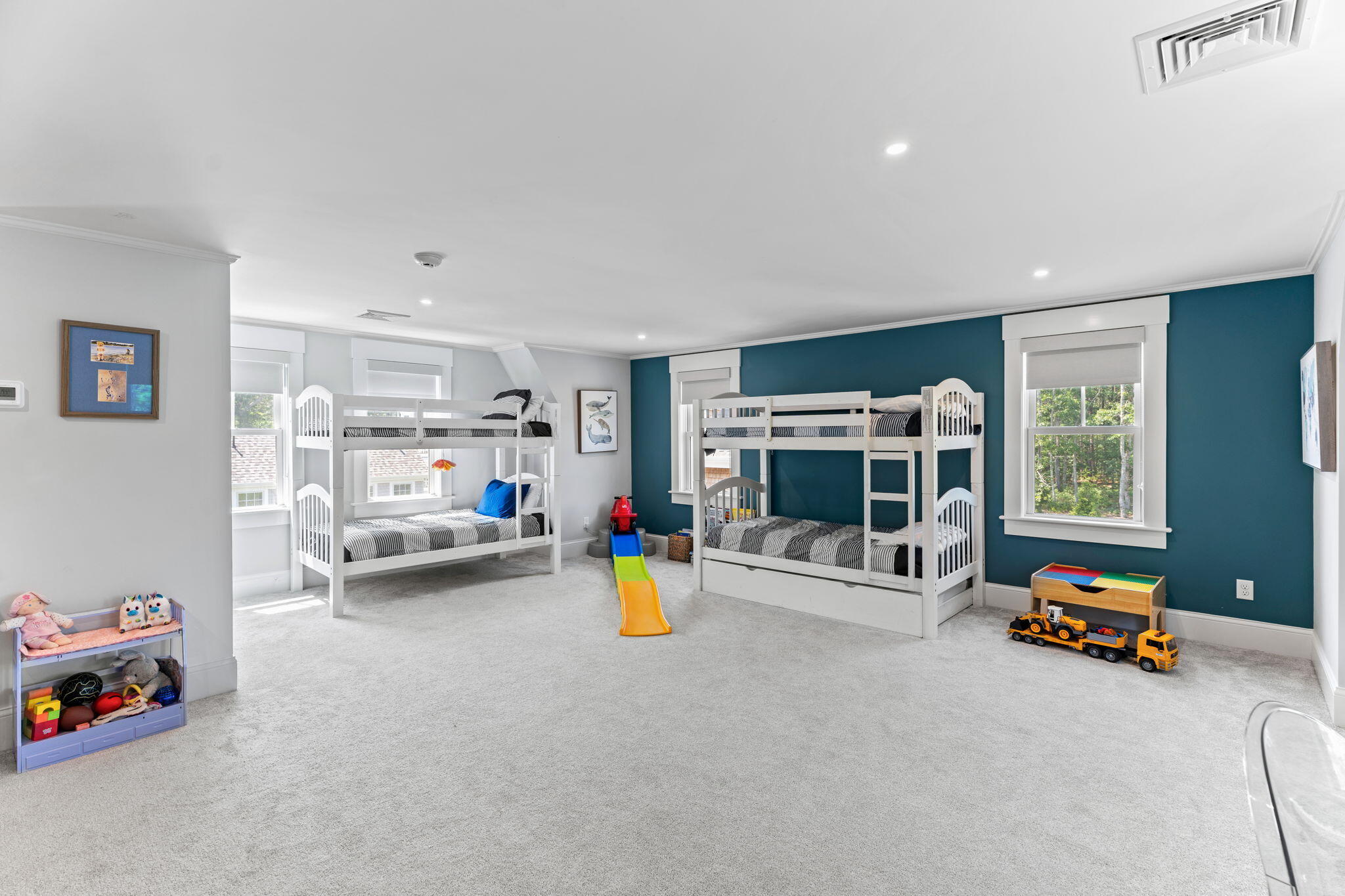 101 Warren Street Osterville, MA 02655 - Photo 22 of 39 a view of a livingroom with lounge chair and a window