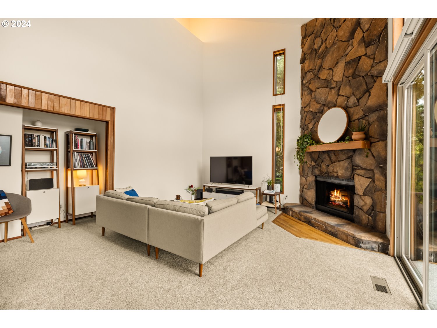 2827 Northeast Rocky Butte Road Portland, OR 97220 - Photo 14 of 48 Gallery Image 14
