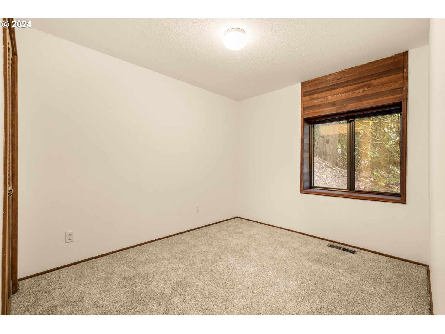 2827 Northeast Rocky Butte Road Portland, OR 97220 - Photo 36 of 48 Gallery Image 36