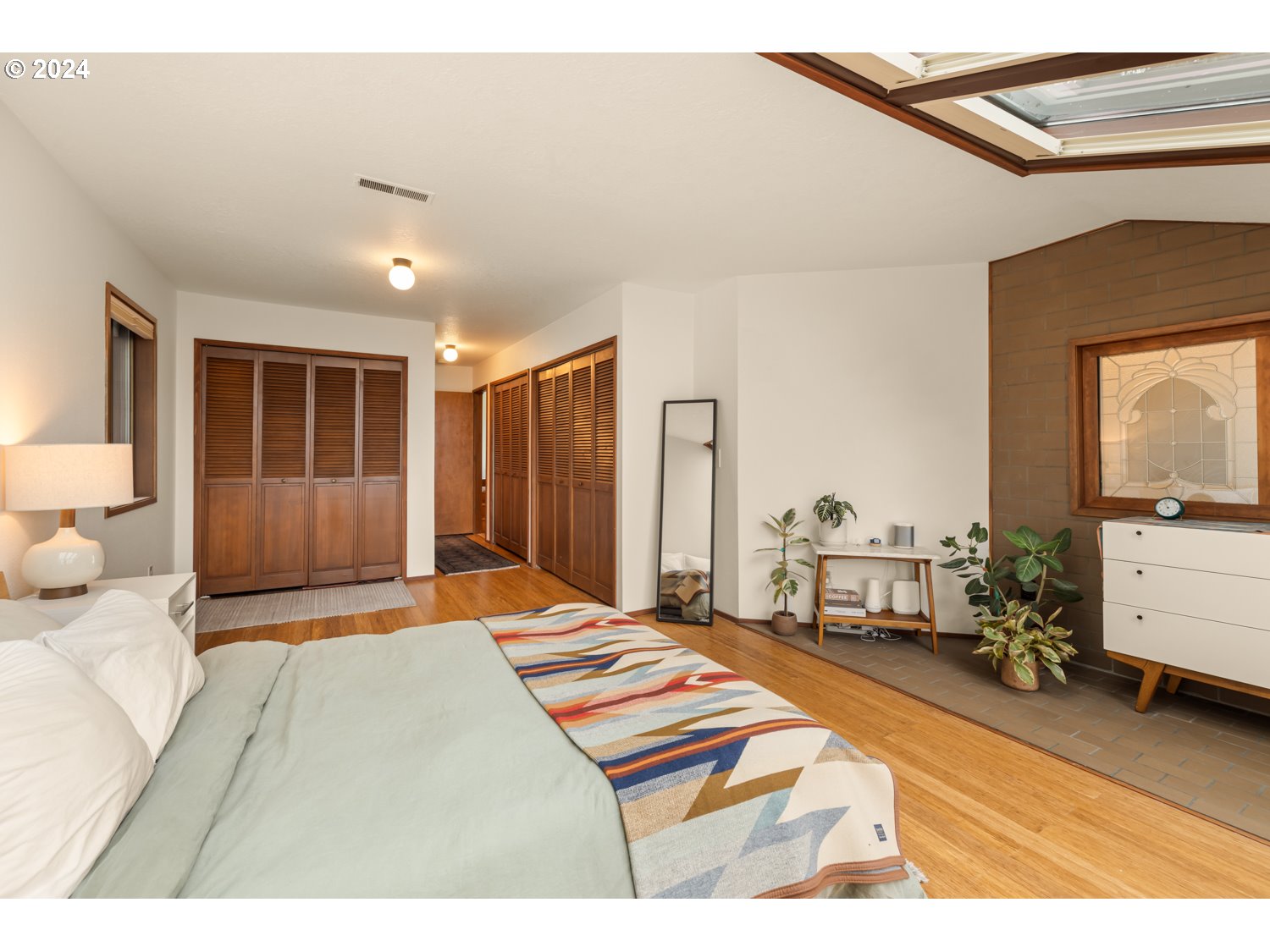 2827 Northeast Rocky Butte Road Portland, OR 97220 - Photo 7 of 48 Gallery Image 7