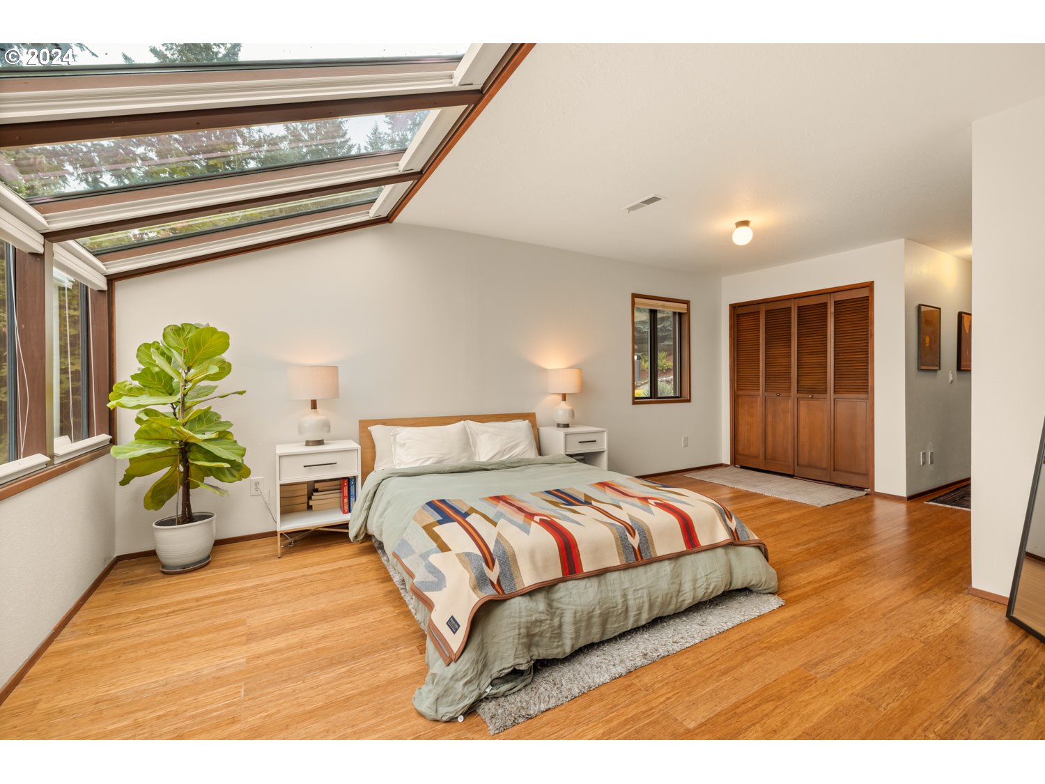2827 Northeast Rocky Butte Road Portland, OR 97220 - Photo 9 of 48 Gallery Image 9