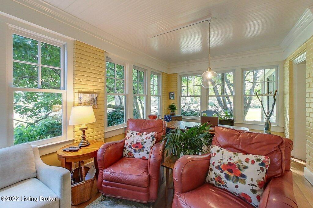 305 Old Farm Road Louisville, KY 40207 - Photo 22 of 59 Sunroom4