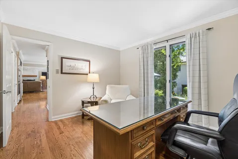 $949,000 | 6402 Indian Head Court, Indian Head Park, IL 60525
