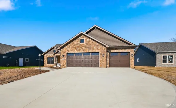 $489,900 | 2023 Approach Drive, Auburn, IN 46706