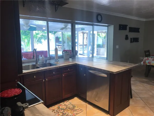 $7,000 | 6108 10th Avenue West, Bradenton, FL 34209