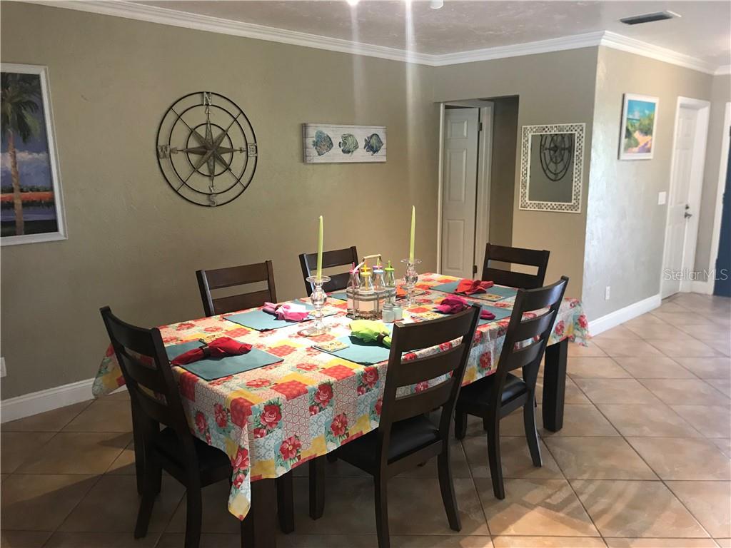 6108 10th Avenue West Bradenton, FL 34209 - Photo 6 of 25