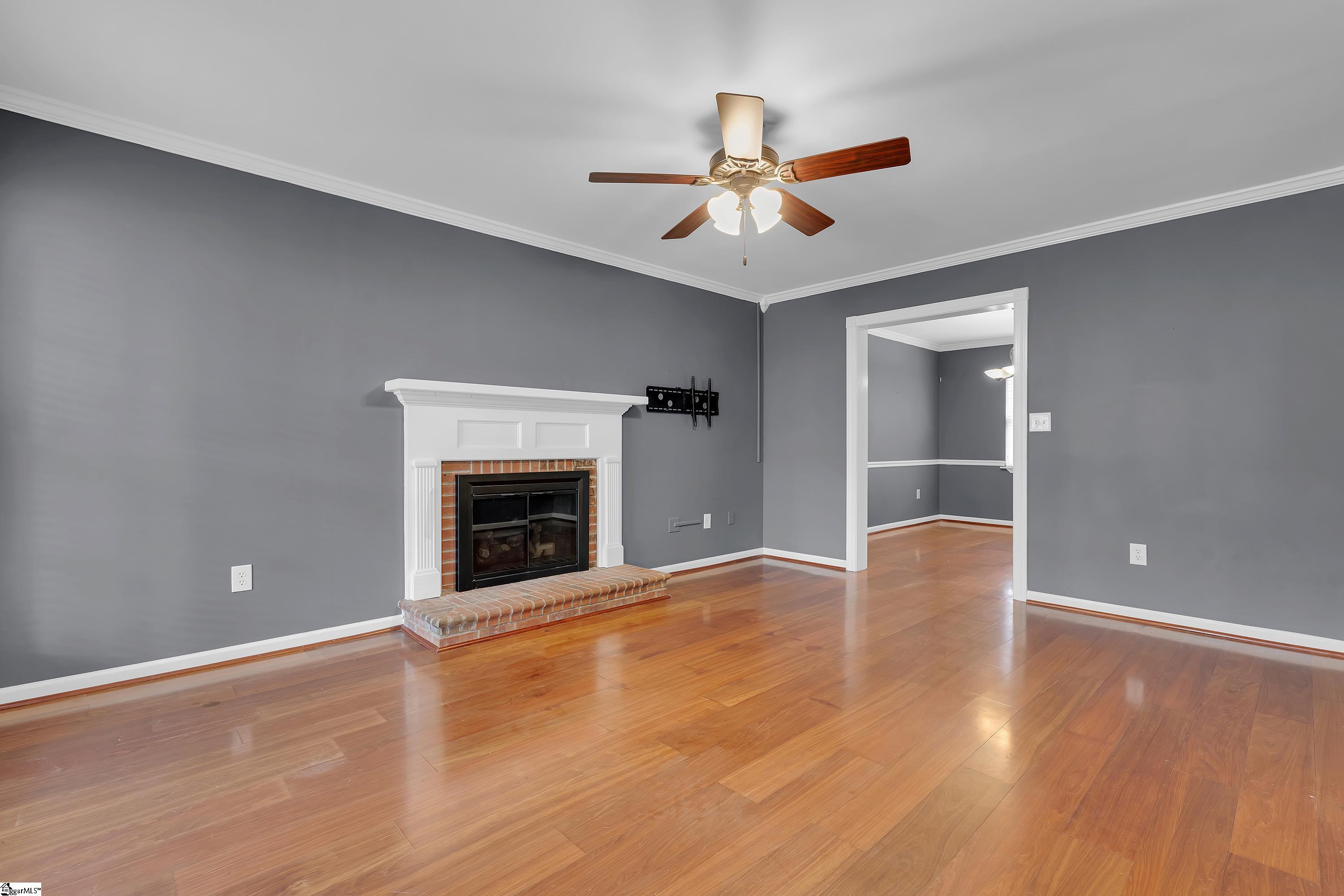 420 Riverside Chase Circle Greer, SC 29650 - Photo 3 of 27 Gallery Image 3