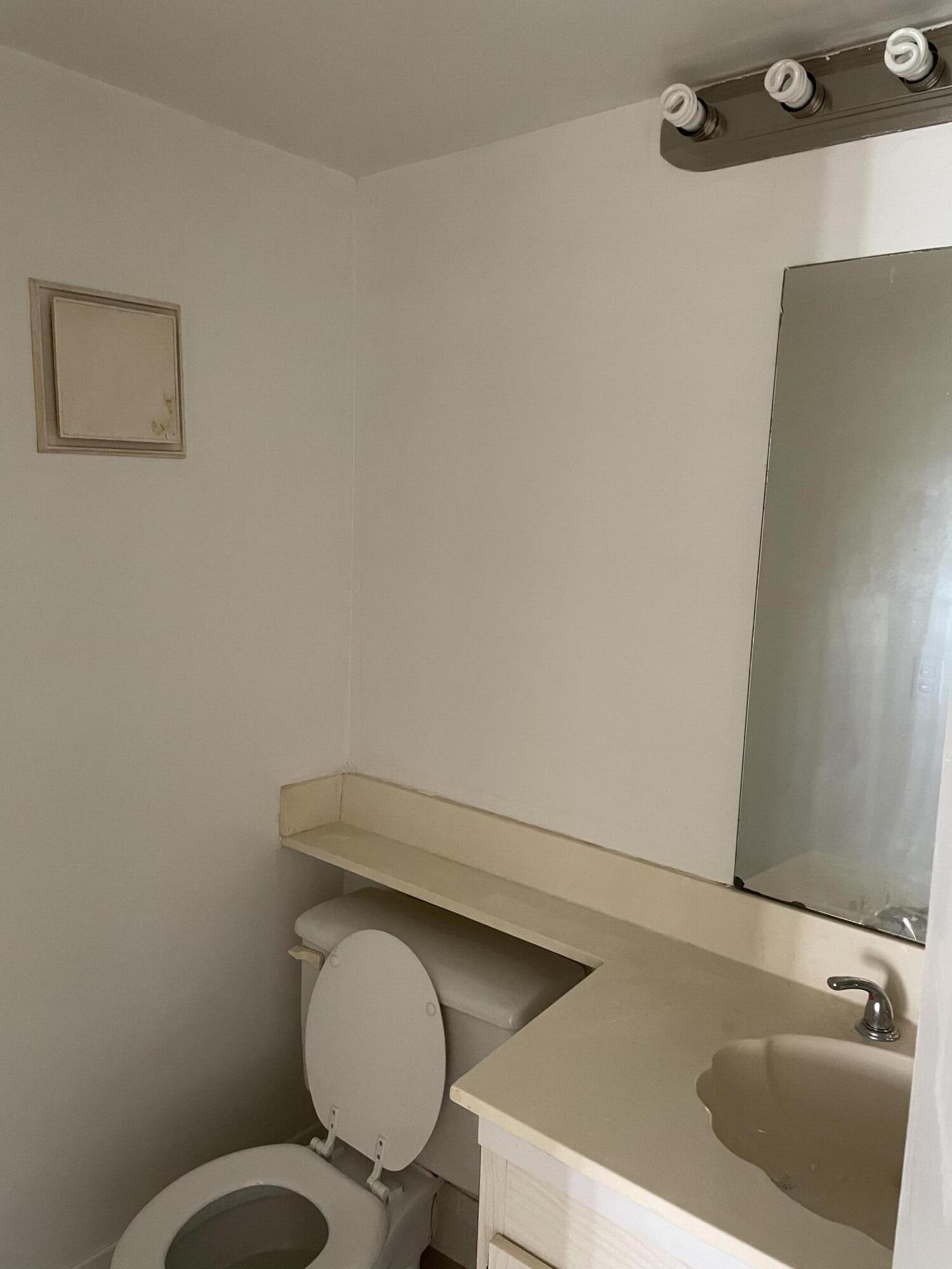 311 Fanshaw Drive, Unit H Boca Raton, FL 33434 - Photo 8 of 14 Bath