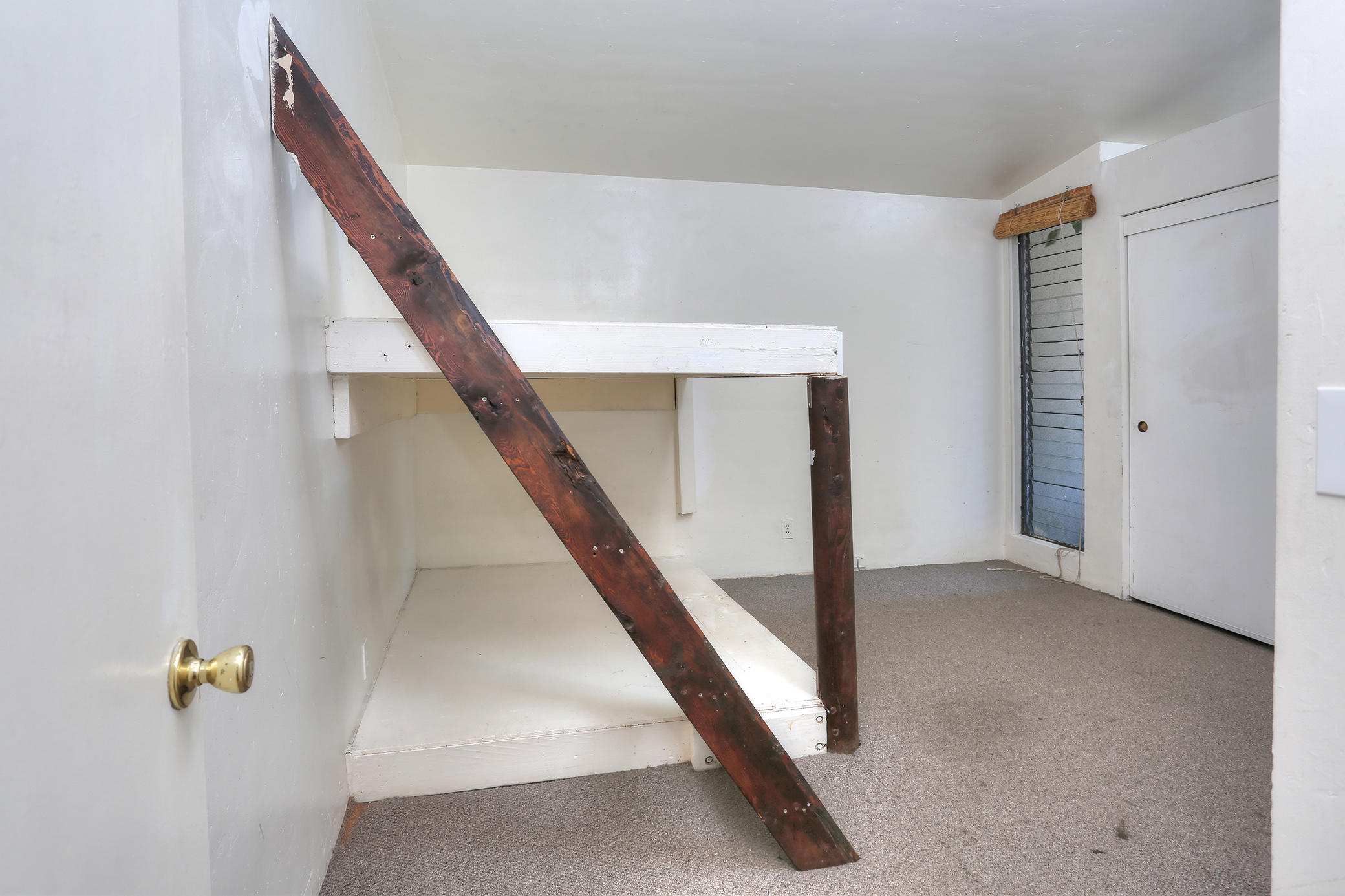 6876 Sabado Tarde Road Goleta, CA 93117 - Photo 10 of 24 Bed 2 - built-in bunks