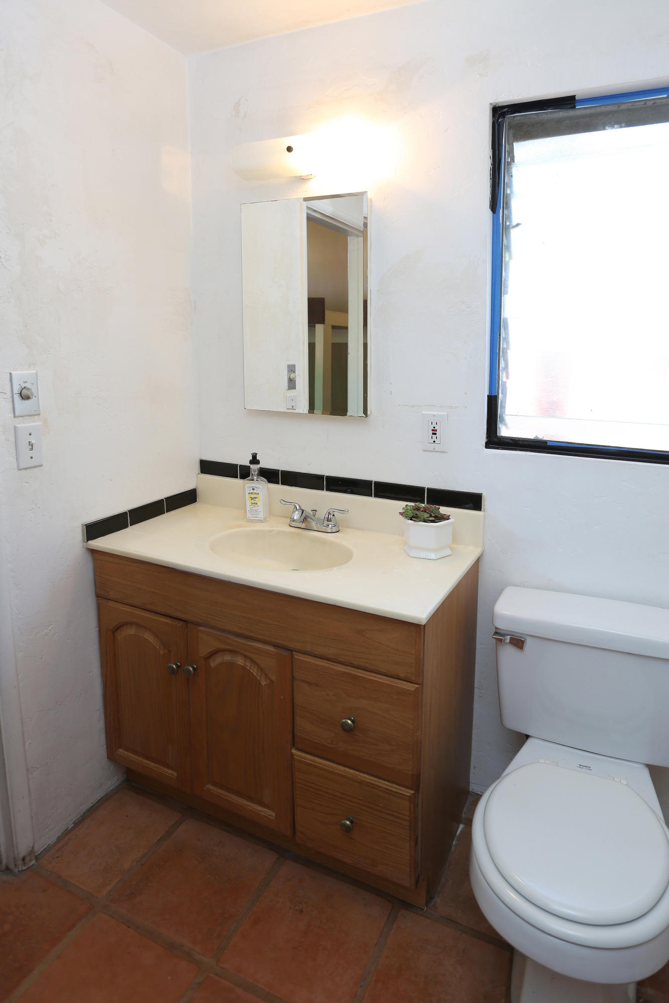 6876 Sabado Tarde Road Goleta, CA 93117 - Photo 8 of 24 Master bath