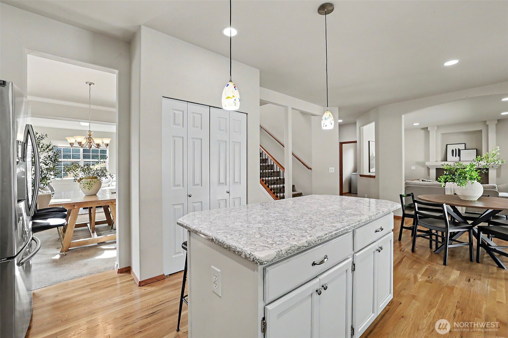 4011 160th Place Southeast Bothell, WA 98012 - Photo 8 of 33 Gallery Image 8