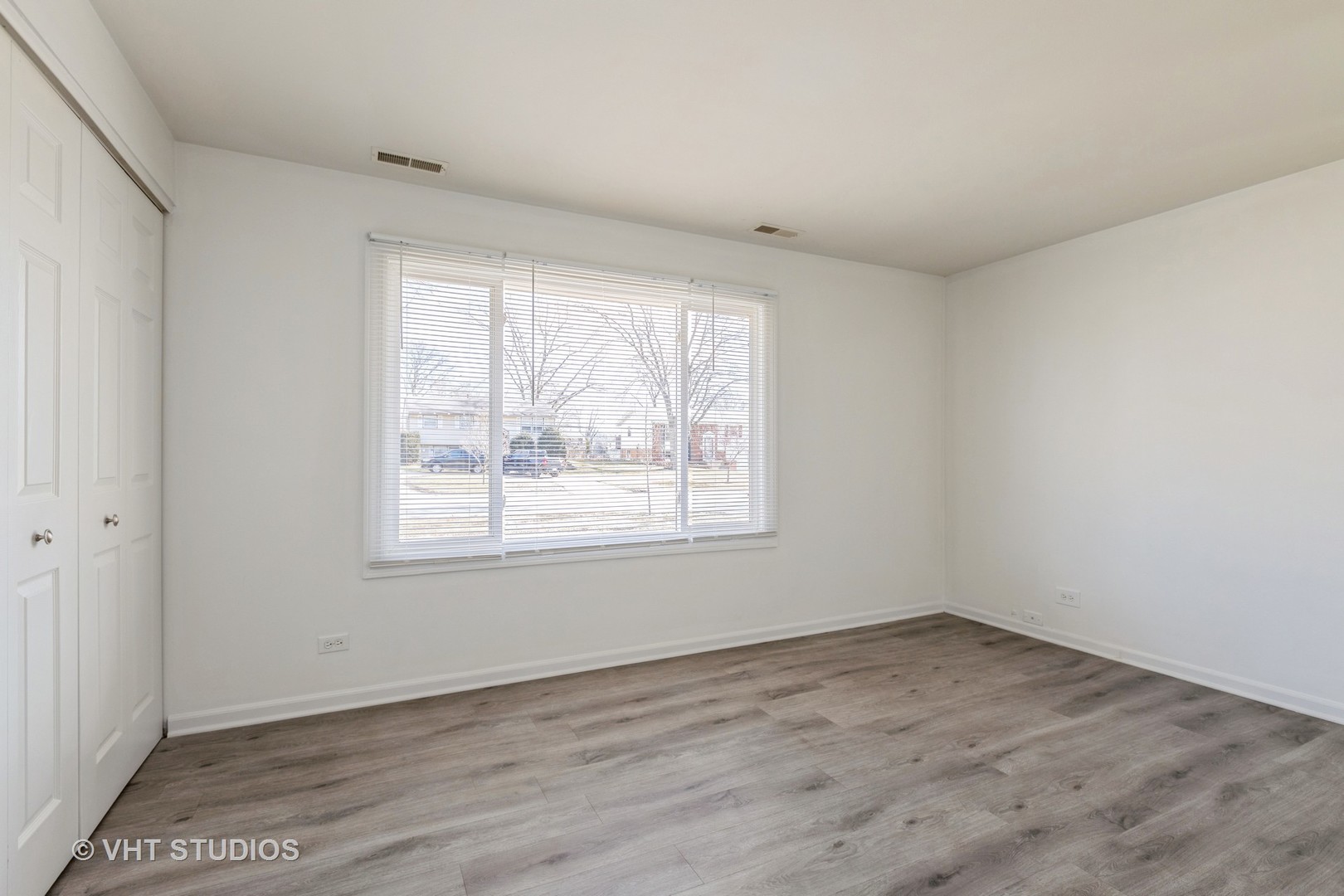 534 Springinsguth Road Schaumburg, IL 60193 - Photo 7 of 15 Gallery Image 7
