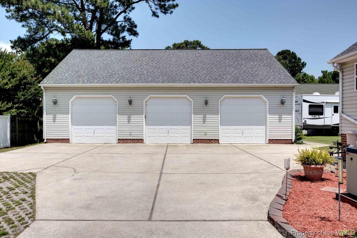 825 East Little Back River Road Hampton, VA 23669 - Photo 2 of 44 Gallery Image 2
