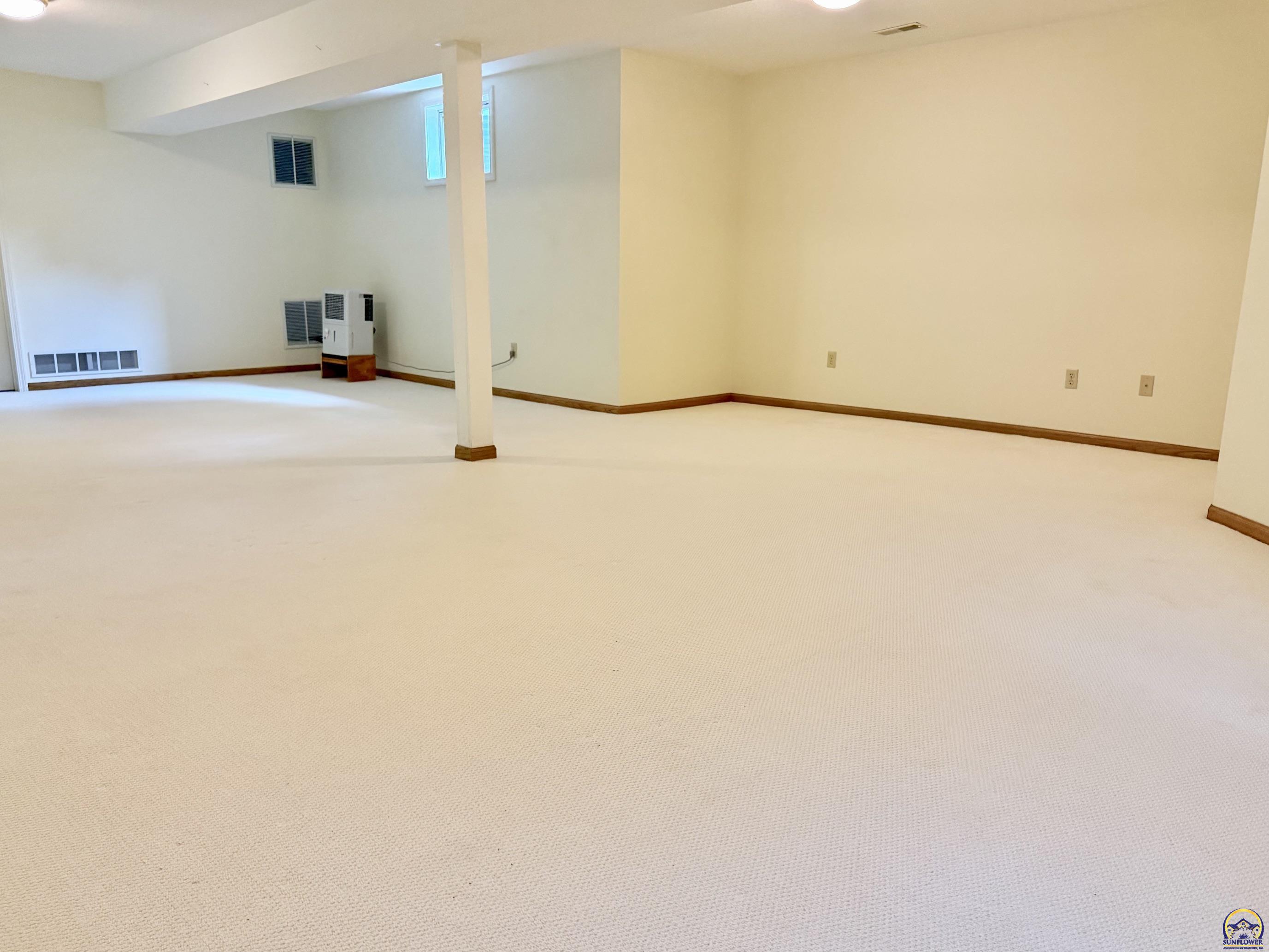 2027 Southwest West Trail Road Topeka, KS 66615 - Photo 44 of 56
