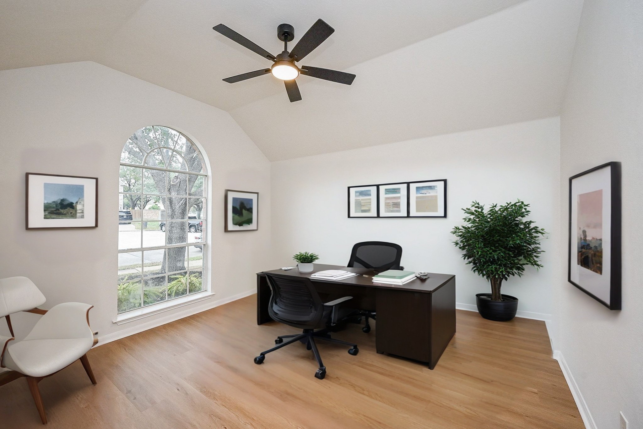 13007 Turnbridge Trail Houston, TX 77065 - Photo 5 of 20 a livingroom with workspace and a window