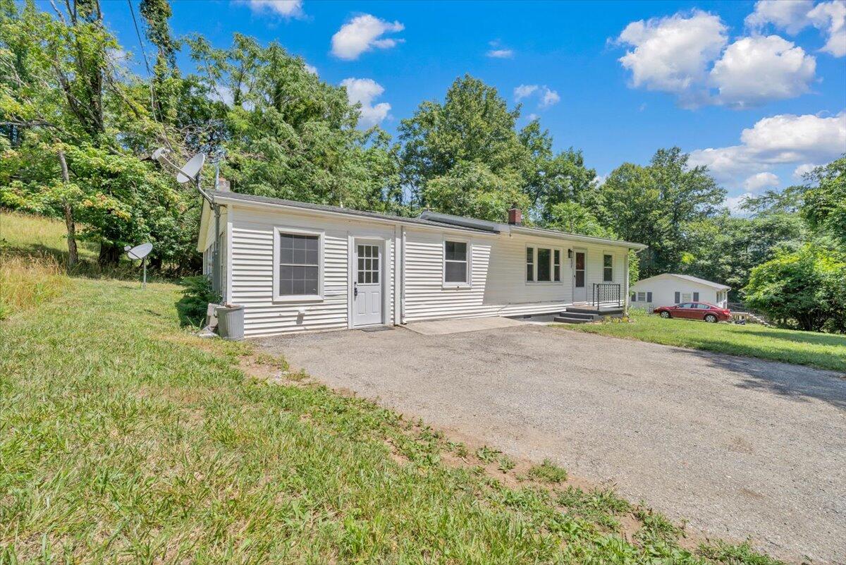 808 John Arthur Road Boones Mill, VA 24065 - Photo 26 of 27 9-MIB00655