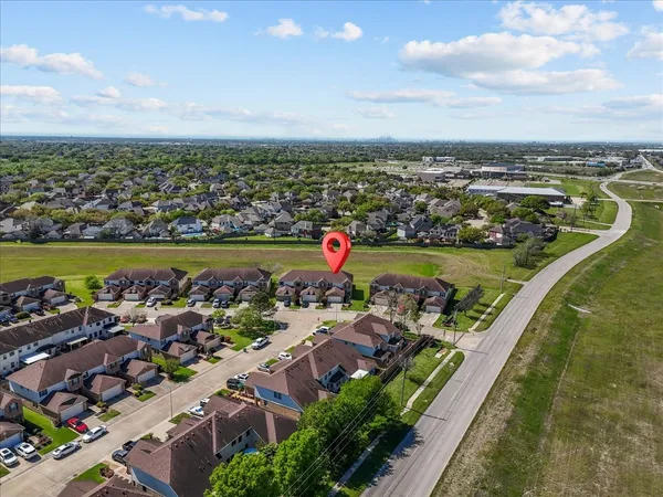 $2,350 | 7535 Park Bend Lane, Pasadena, TX 77505