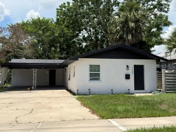 $2,195 | 1405 Park Lake Street, Orlando, FL 32803