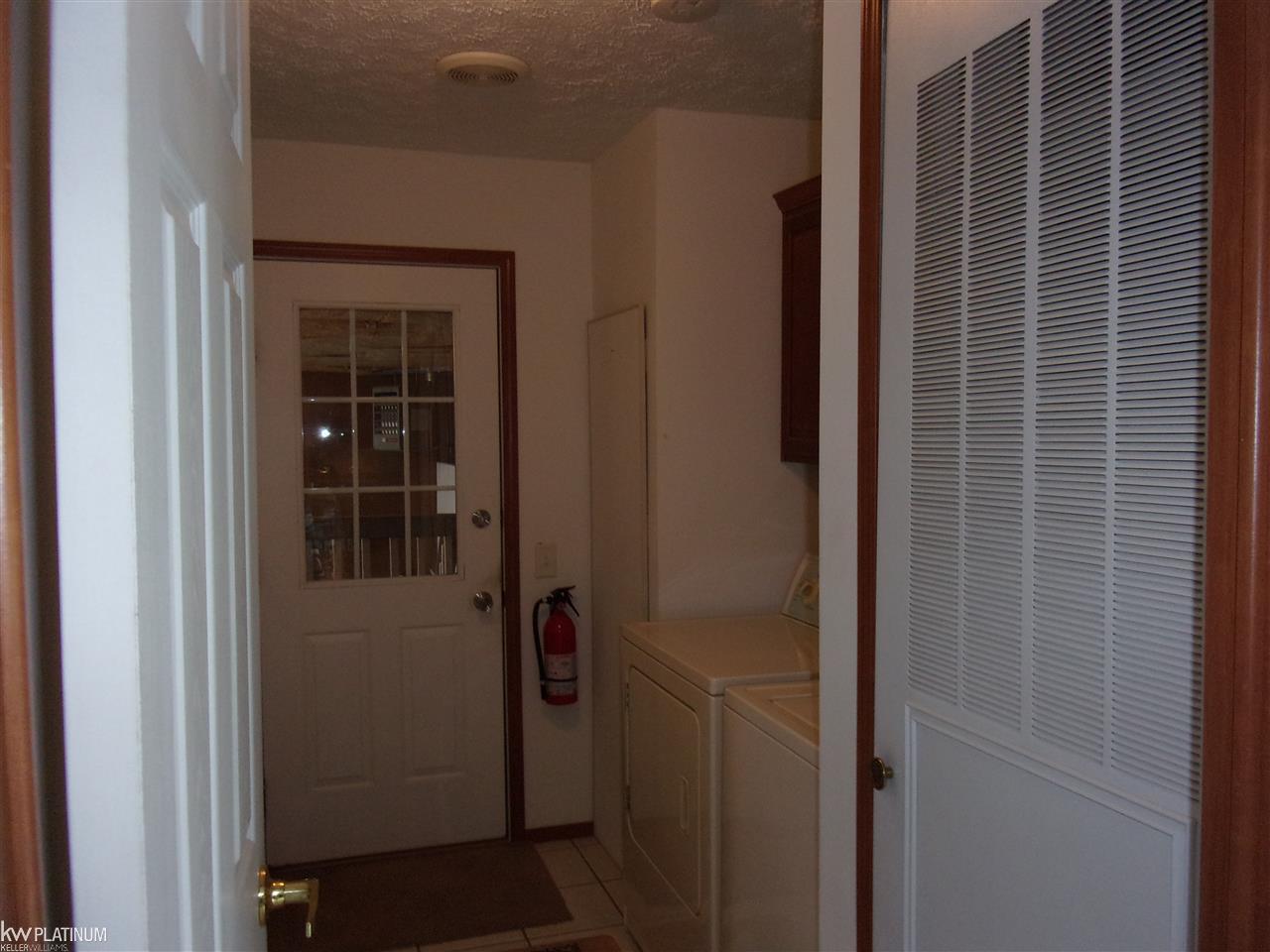 6149 Addison Way Fenton, MI 48430 - Photo 10 of 20 Gallery Image 10