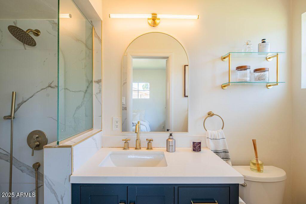 3234 East Coolidge Street Phoenix, AZ 85018 - Photo 13 of 24 Primary Bathroom